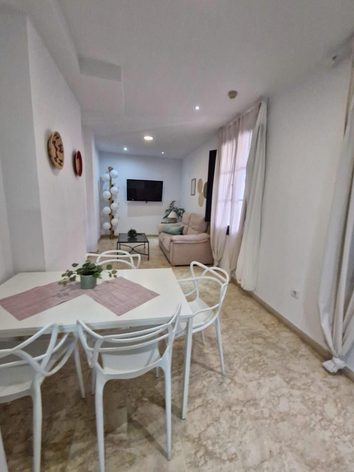 Patio Cartuja Apartment Севиля Екстериор снимка